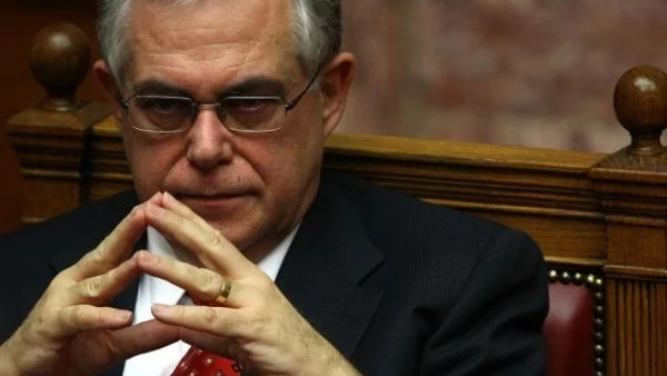 Пападимос: Няма да напускаме еврозоната
