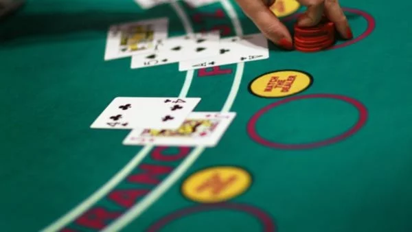 Мадрид удря безработицата с казина