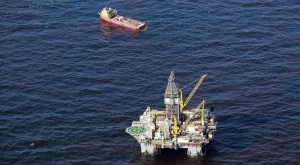 Блумбърг: България преговаря с Ексон за проучване в Черно море