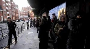 Хиляди фиктивни студенти работят нелегално на Острова