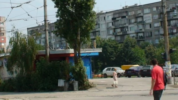 Панелките поевтиняват, новото строителство поскъпва

 