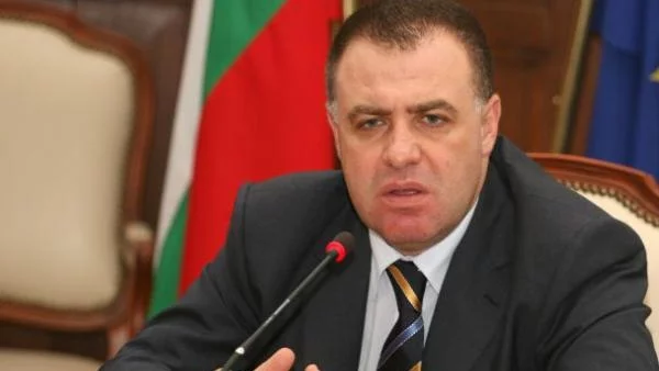 Найденов: Замразяването на цените е промоция на веригите