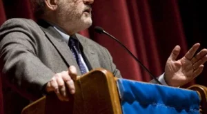 Стиглиц: Политиката за спасяване на еврото подкопава мира 