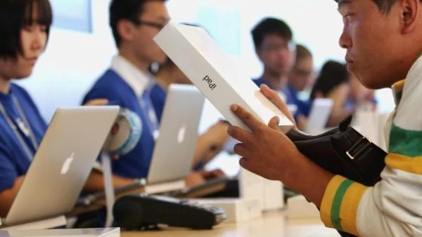 Samsung отправя предизвикателство към Apple на пазара за таблети