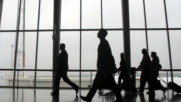 Пътуваме по-малко в чужбна през февруари