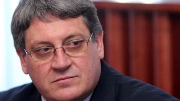 Депутатите изслушват шефа на НЗОК