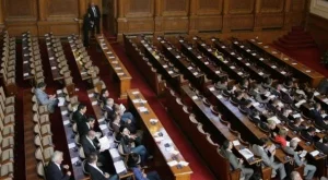 Електроенергията вече ще се купува само от НЕК, поевтинява от 15 юли