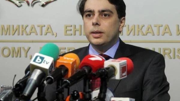 Василев: За по-ниски цени на тока, трябват 200-300 млн, иначе сметката не се връзва