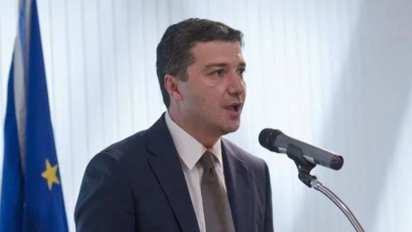 Стойнев: В енергетиката се неглижират интересите на държавата