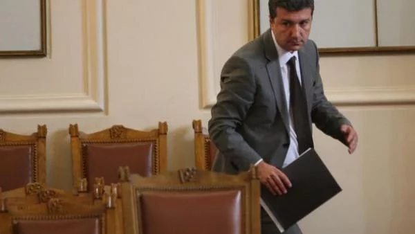 Стойнев: Не се бавим при арбитражното производство за "Белене"  