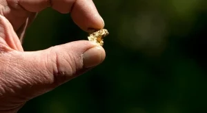 Копаят за злато край Хасково 