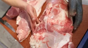 БАБХ е бракувала 730 кг негодна храна само за седмица 