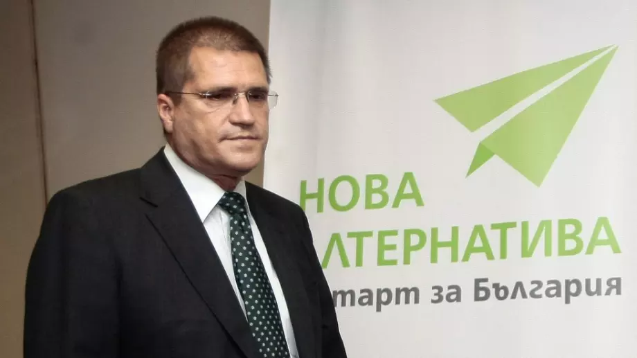Бившият военен министър Николай Цонев застава начело на ВиК Холдинга