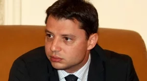 Делян Добрев се отказа от имунитета си 