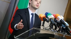 Делян Добрев отново се отказа от имунитета си 