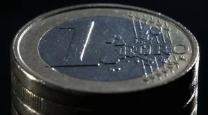 Нулев бюджетен дефицит и оптимизиране на съдебната система, предлагат от ИПИ за 2016 г.