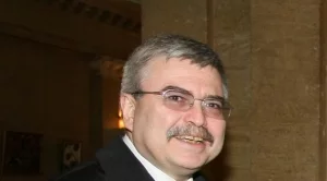 Хърсев: Не повече от 40% е делът на петрола в цената на горивото у нас