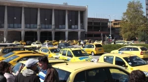 150 акта за таксиметрови шофьори от началото на годината