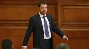 Добрев: Парламентът да даде мандат на правителството за преговори за "Белене"
