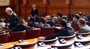 Депутатите одобриха следващия шеф на БНБ да встъпи в длъжност с нов мандат