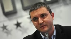 Горанов защити новия дълг, не предвижда ревизия на бюджета 