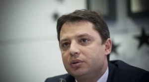 Добрев: В следващите седмици рестартираме процедурата за шеф на КЗК