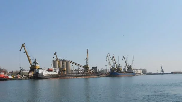 Оборотът във водния транспорт с най-голям ръст през второто тримесечие 
