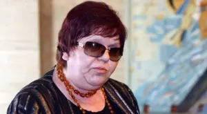 Майката на Пеевски не била свързана с него