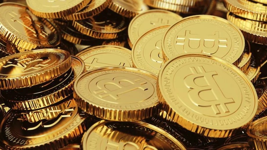Цената на биткойна надвиши почти тройно тази на златото