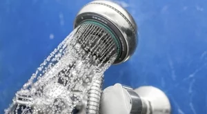 Топлата вода може да поевтинее с 10 на сто 