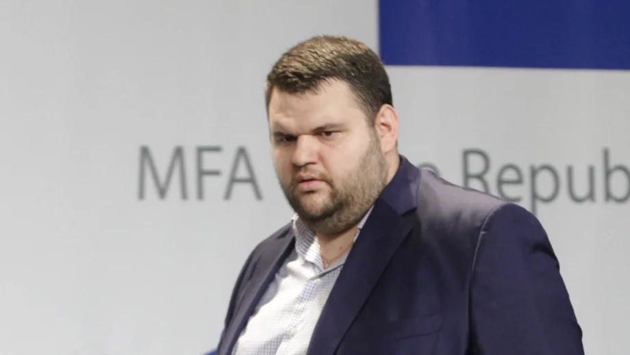 Депутатите отхвърлиха ветото върху закона на Пеевски за КТБ 