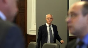 Работодателите напускат преговорите за осигуровките, ако кабинетът не се съобрази с тях 