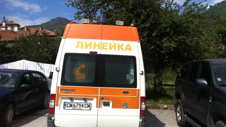 МЗ разследва защо линейки зареждат от една бензиностанция 
