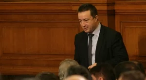 БСП и АБВ събраха необходимите подписи срещу 16-милиардния дълг