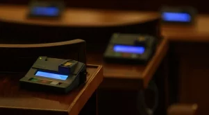 Парламентът бламира собствените си назначения