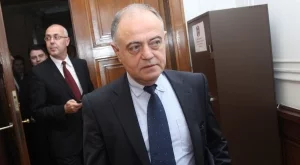 ДСБ разкритикува остро транспортния министър 