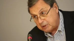 Данев: Икономиката ни не е ефективна, затова заплатите не са високи 