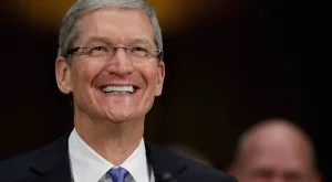 Шефът на Apple: Не учете английски, а езици за програмиране 