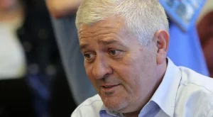 Шарков: Намалява броят на лекарите, които напускат България 