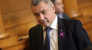 Валери Симеонов отива на съд заради акциите си срещу шума