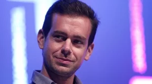 5-има шефове на известни компании, които взимат по-малка заплата от вас