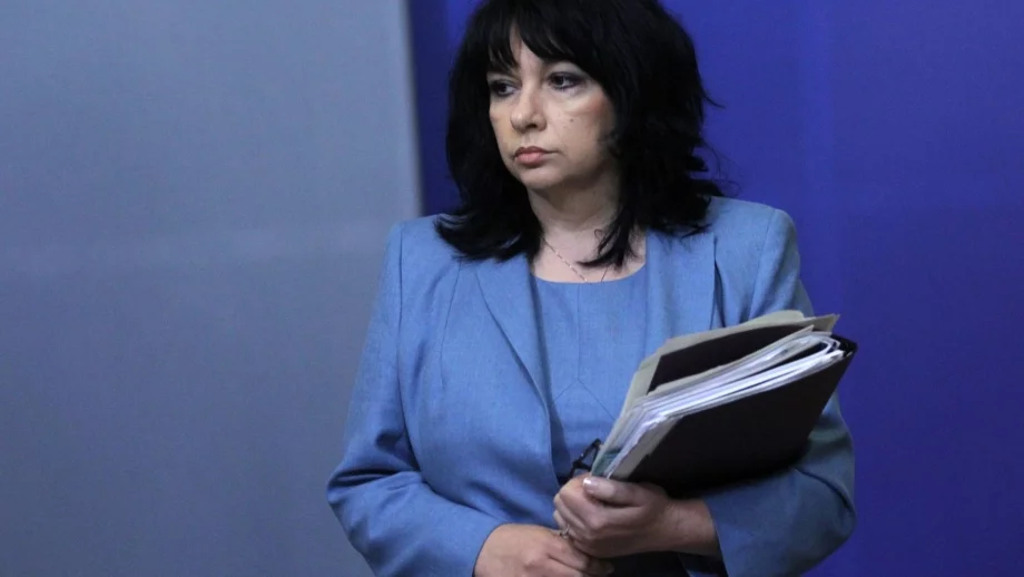 Петкова: НЕК може да се разплати с американските централи до средата на август