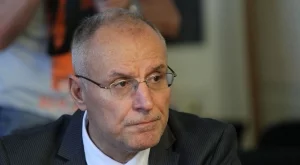 Радев: Банковият сектор ще поеме в посока сливания