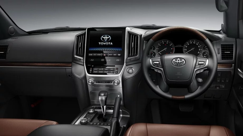 Toyota ще си сътрудничи с Microsoft за създаването на "умна" кола 