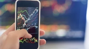 S&P понижи дългосрочния кредитен рейтинг на Китай 