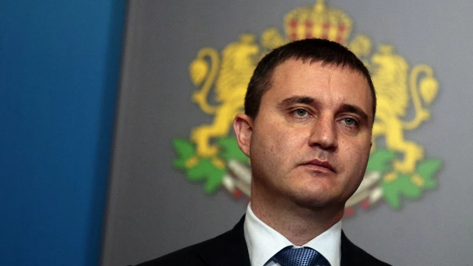 Горанов се оправда с НАТО за многото пари за отбрана и малкото за наука