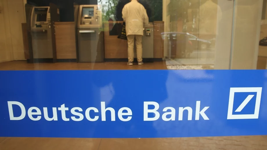 Deutsche Bank отчете рекордна годишна загуба