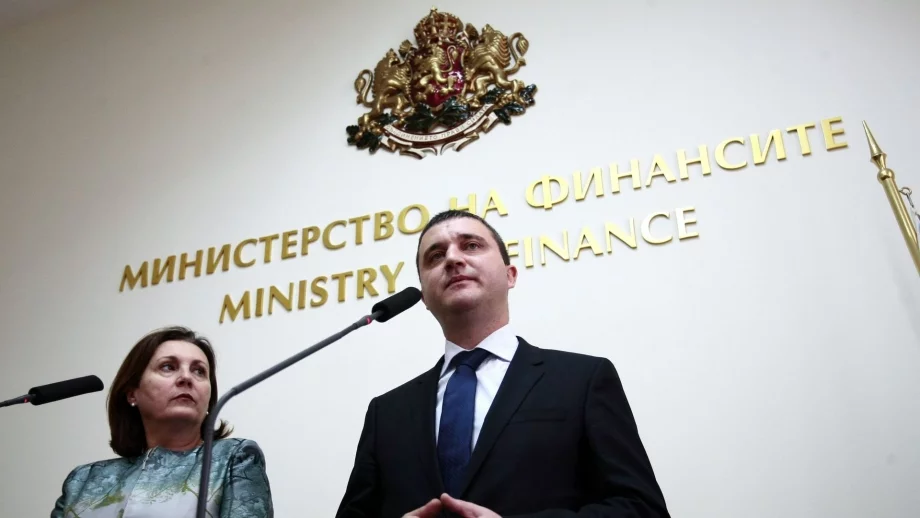 Горанов очаква 3,5% излишък за първата половина на 2016 г. 