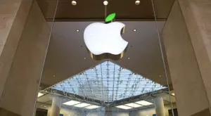Apple планира крупни инвестиции в САЩ и отваряне на хиляди работни места