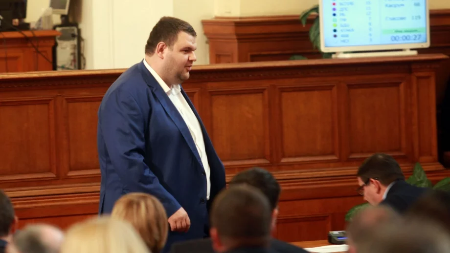 Експерти: Защо се публикуват декларациите на политици, като след това нищо не се случва?